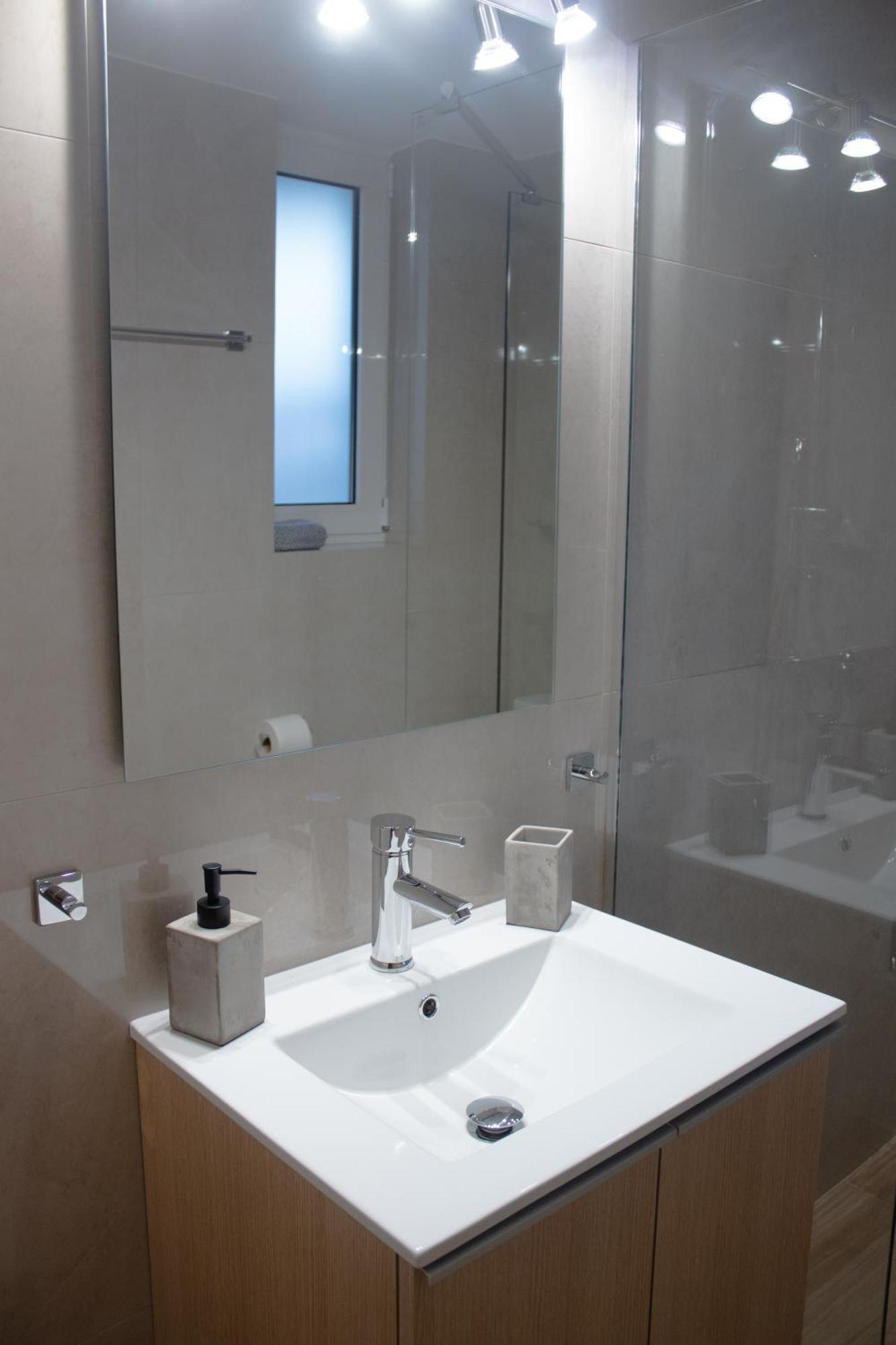 Giakost Apartments V Near Airport Ártemida Kültér fotó