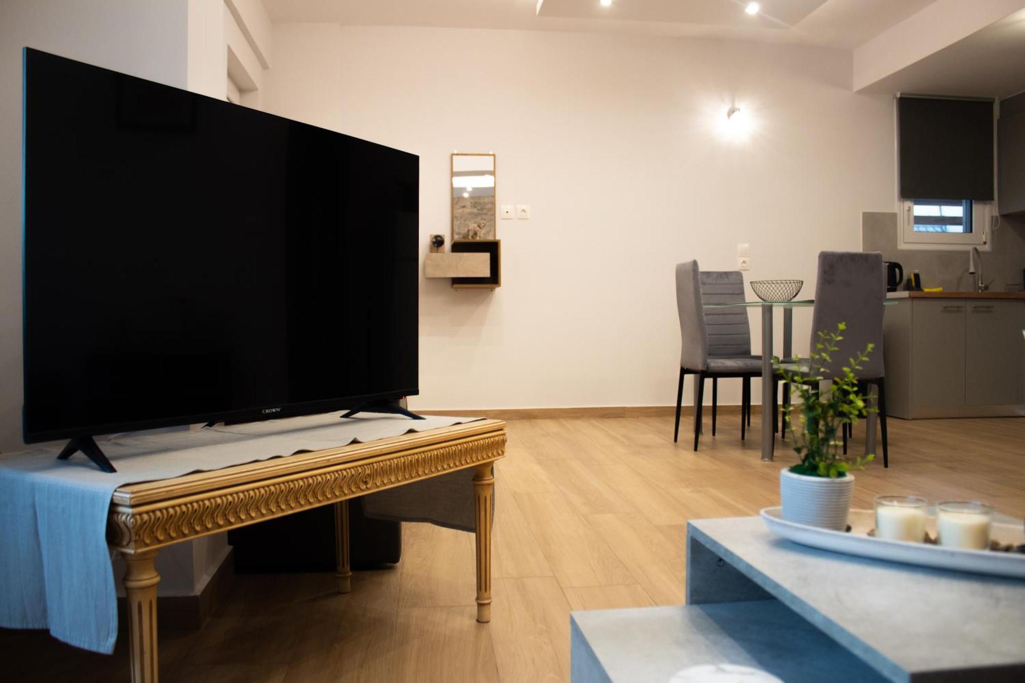 Giakost Apartments V Near Airport Ártemida Kültér fotó